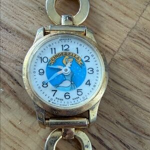 Cinderella Gold Watch vintage DISNEY